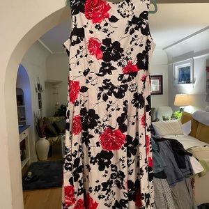 Perfect red and black floral print dress,ready for Kentucky Derby!